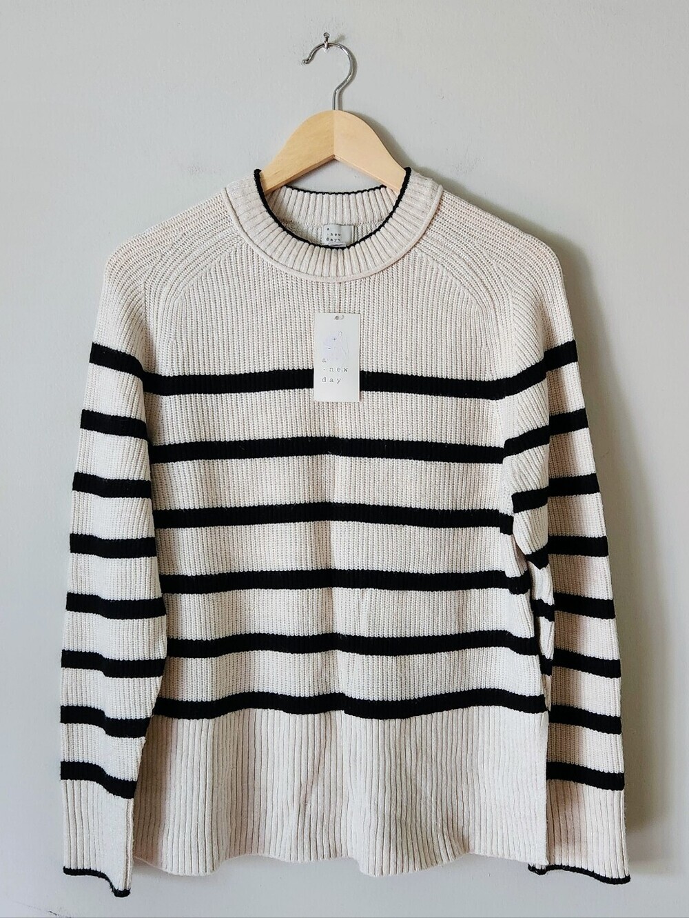 a new day Black & Cream Striped Crewneck Sweater Sz S